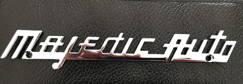 Recto Emblème - Badge Aston-Martin France Garage Majestic Automobile de 1951 à 1958.